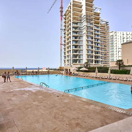 Fortcambridge 2br, Pool, Terrace Sliema