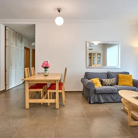 Fortcambridge 2br, Pool, Terrace