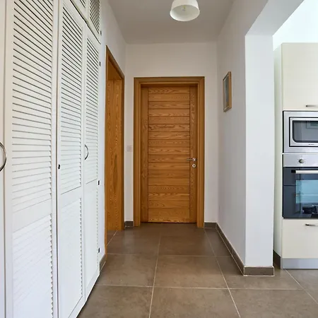 Fortcambridge 2br, Pool, Terrace Apartman Sliema