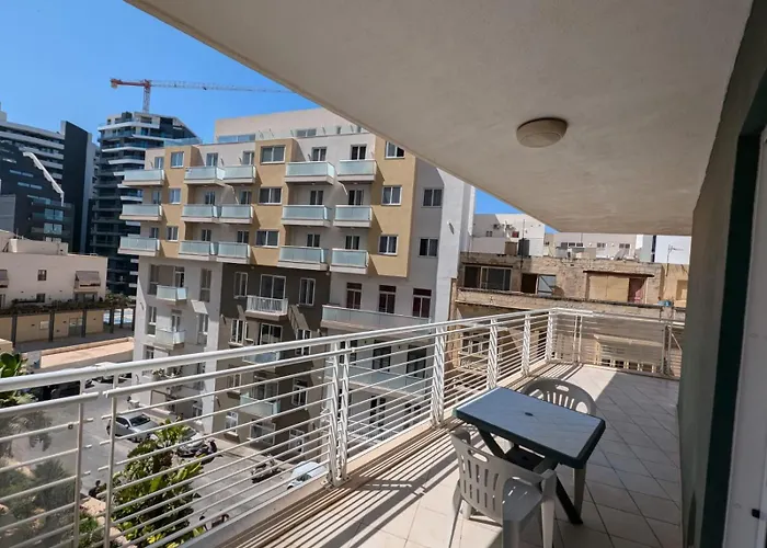 Fortcambridge 2br, Pool, Terrace Apartamento